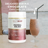 PROTEÍNA AISLADA ENRIQUECIDA CON CALCIO, OMEGAS 3, 6, 9, VITAMINAS Y MINERALES